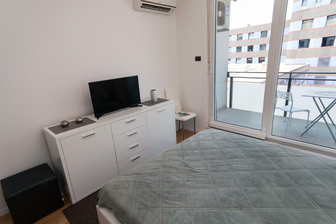 Studio Apartman Bella Zagreb Exterior foto