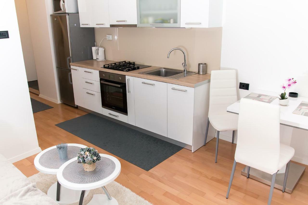 Studio Apartman Bella Zagreb Exterior foto